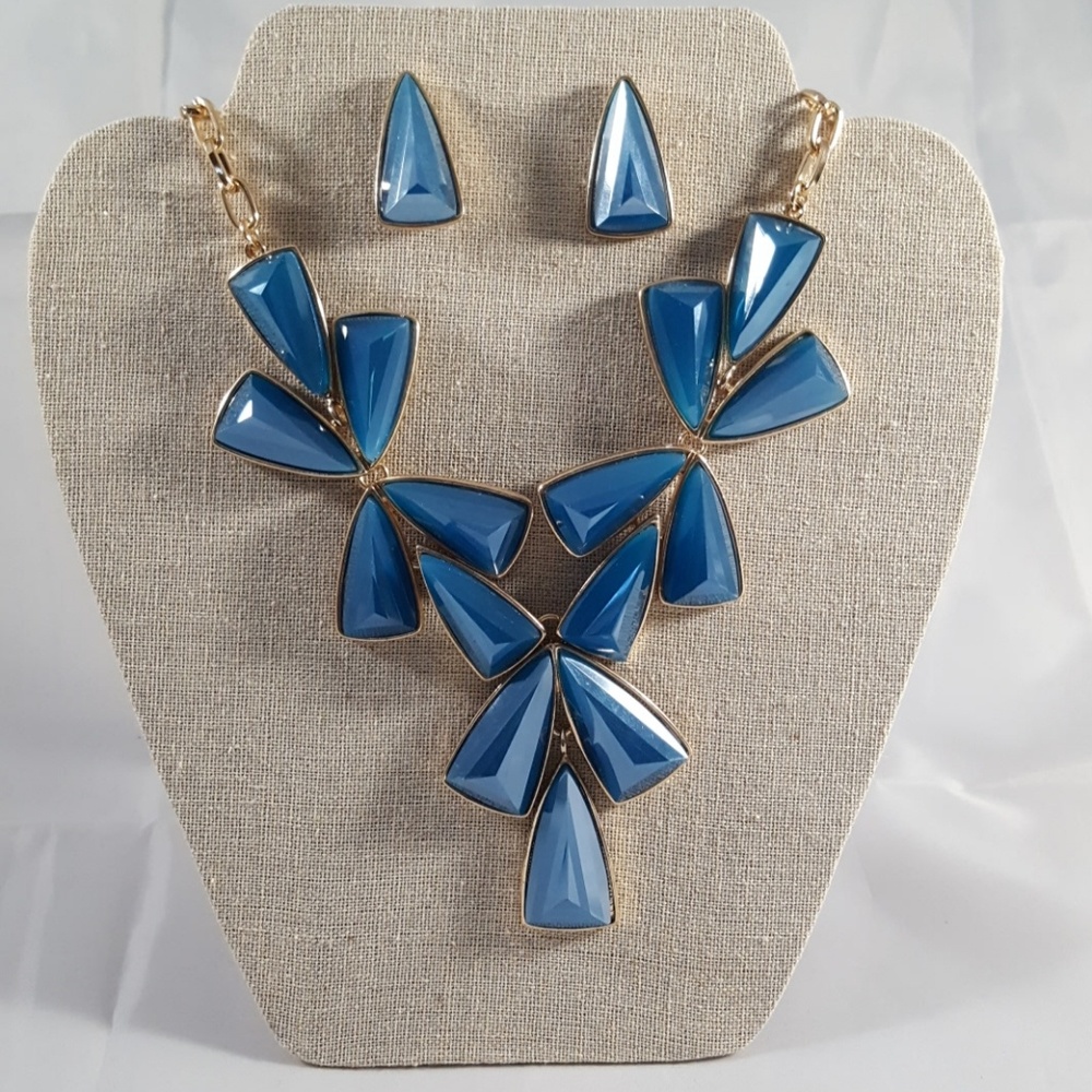 Mia Collection Statement Necklace Set